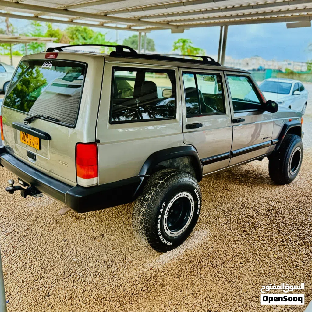 Jeep Cherokee Latitude LUX