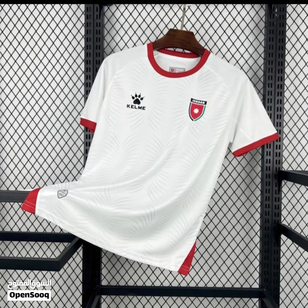 تيشيرتات المنتخب
