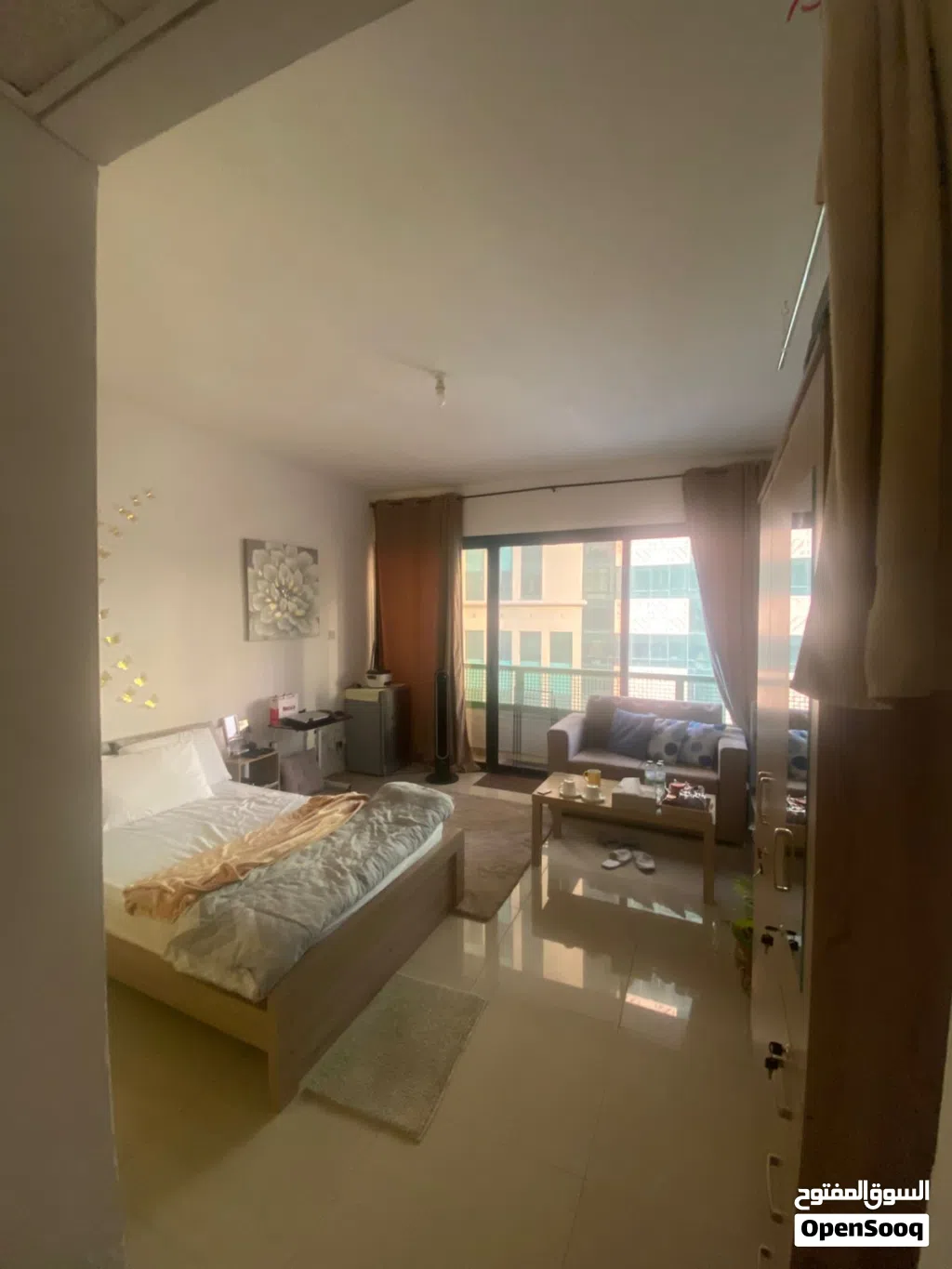 Master bedroom for rent in electra street
