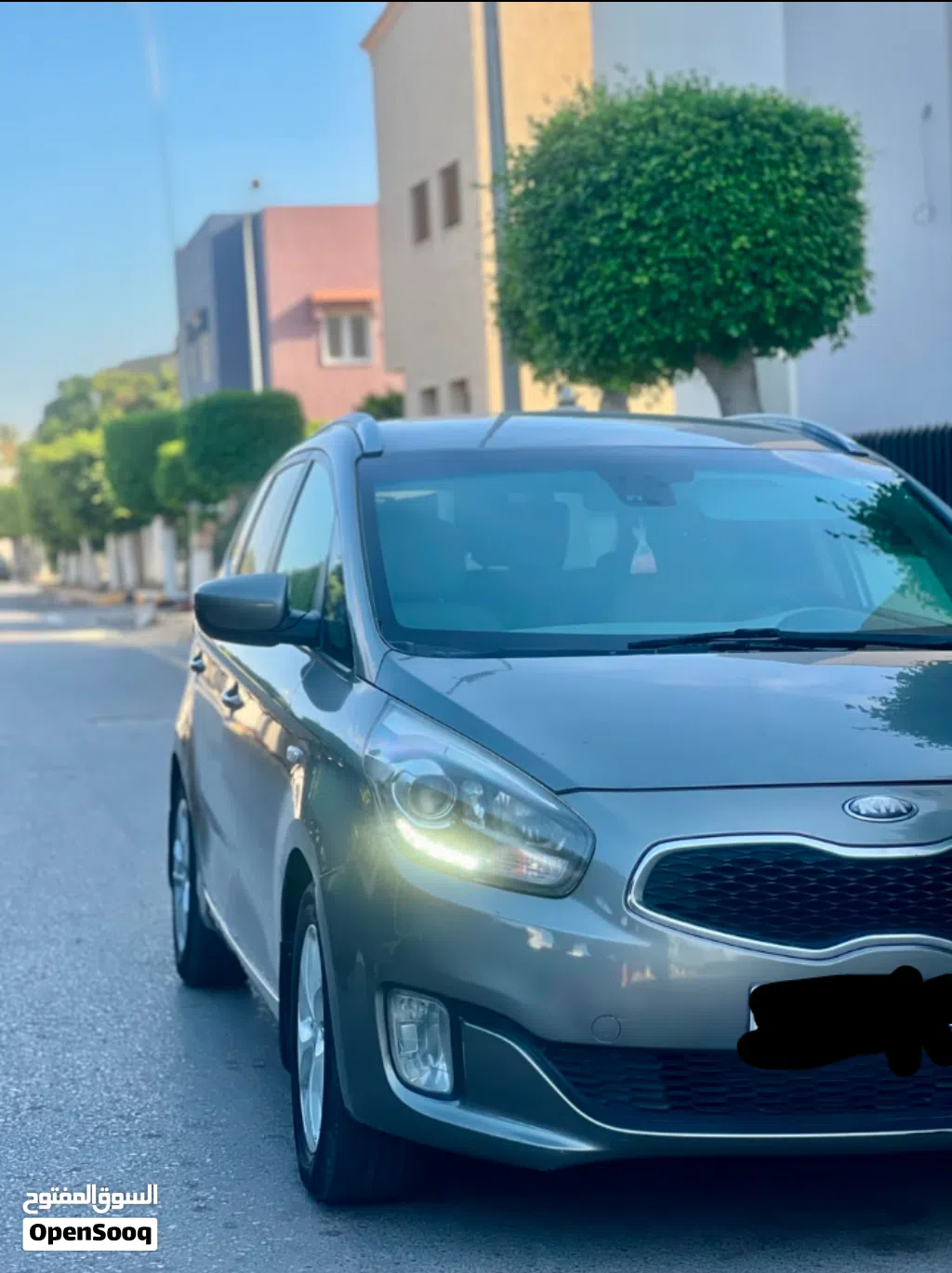 Kia Carens Luxury
