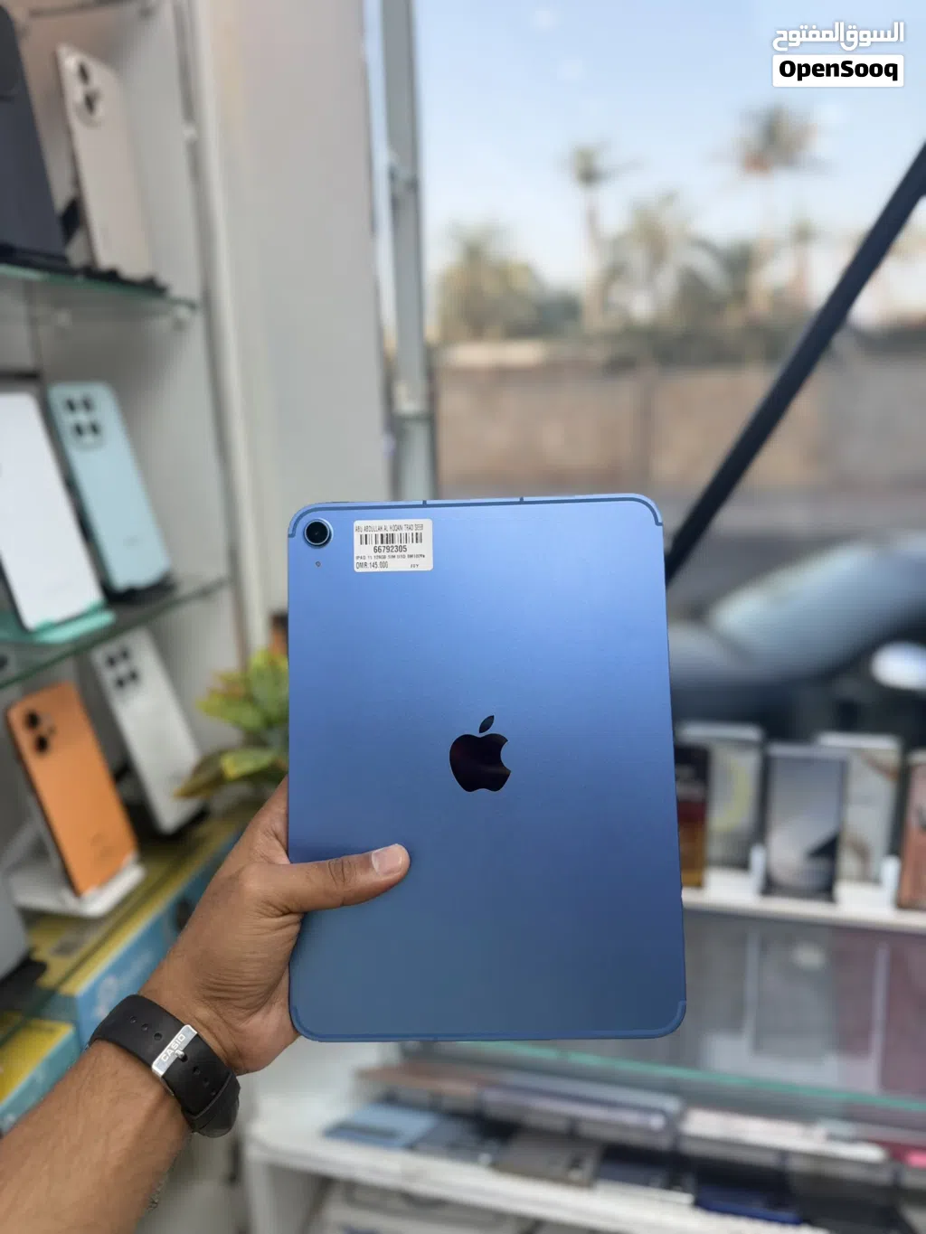 Apple ipad 11 128Gb clean 100% Battery under Apple warranty Less used