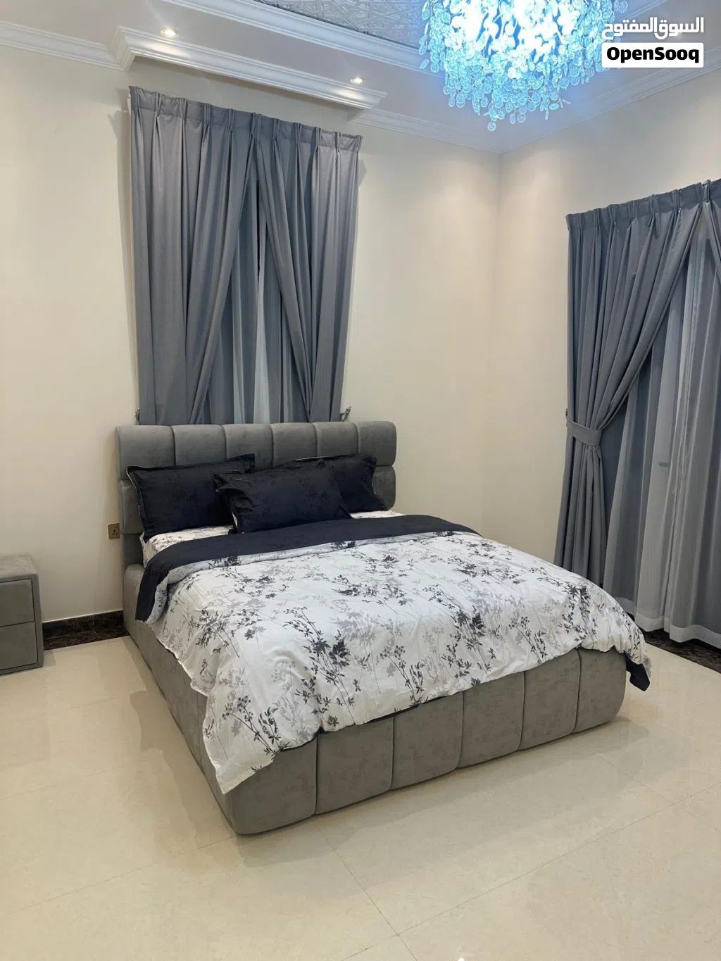 Queen Size Bed With Mattress And Drawer ( 4 Beds available)