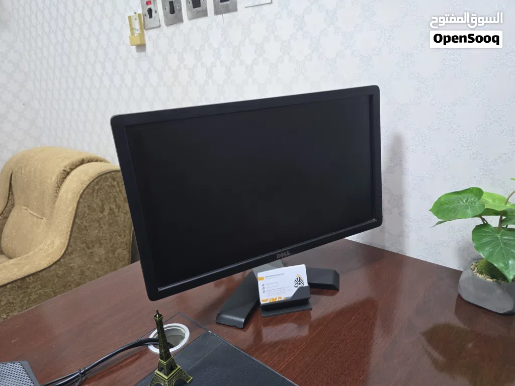 dell 19inch monitor 16 rial for official used condition good Full HD port VGA DVI