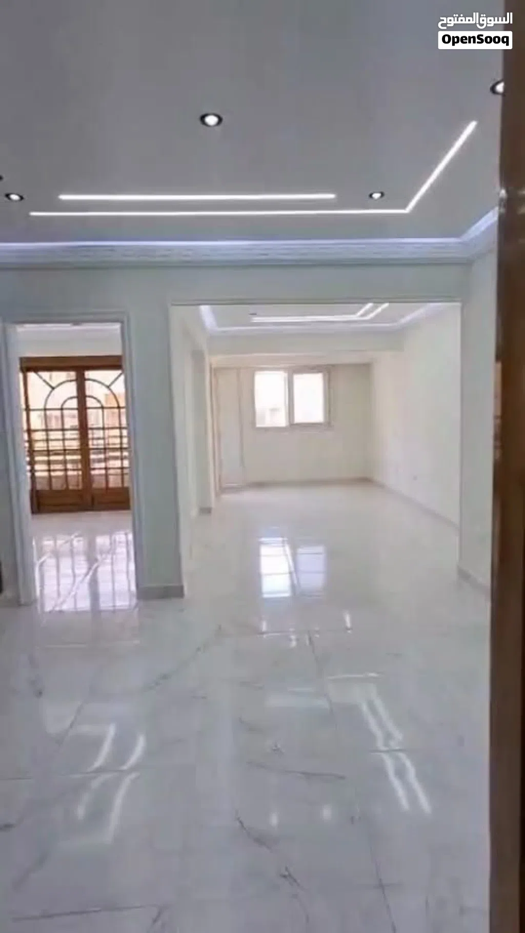شقه لقطة للبيع