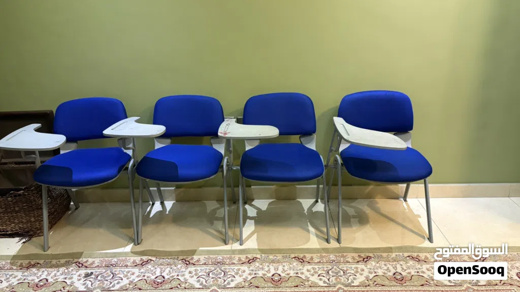 كراسي ممتازة وقوية