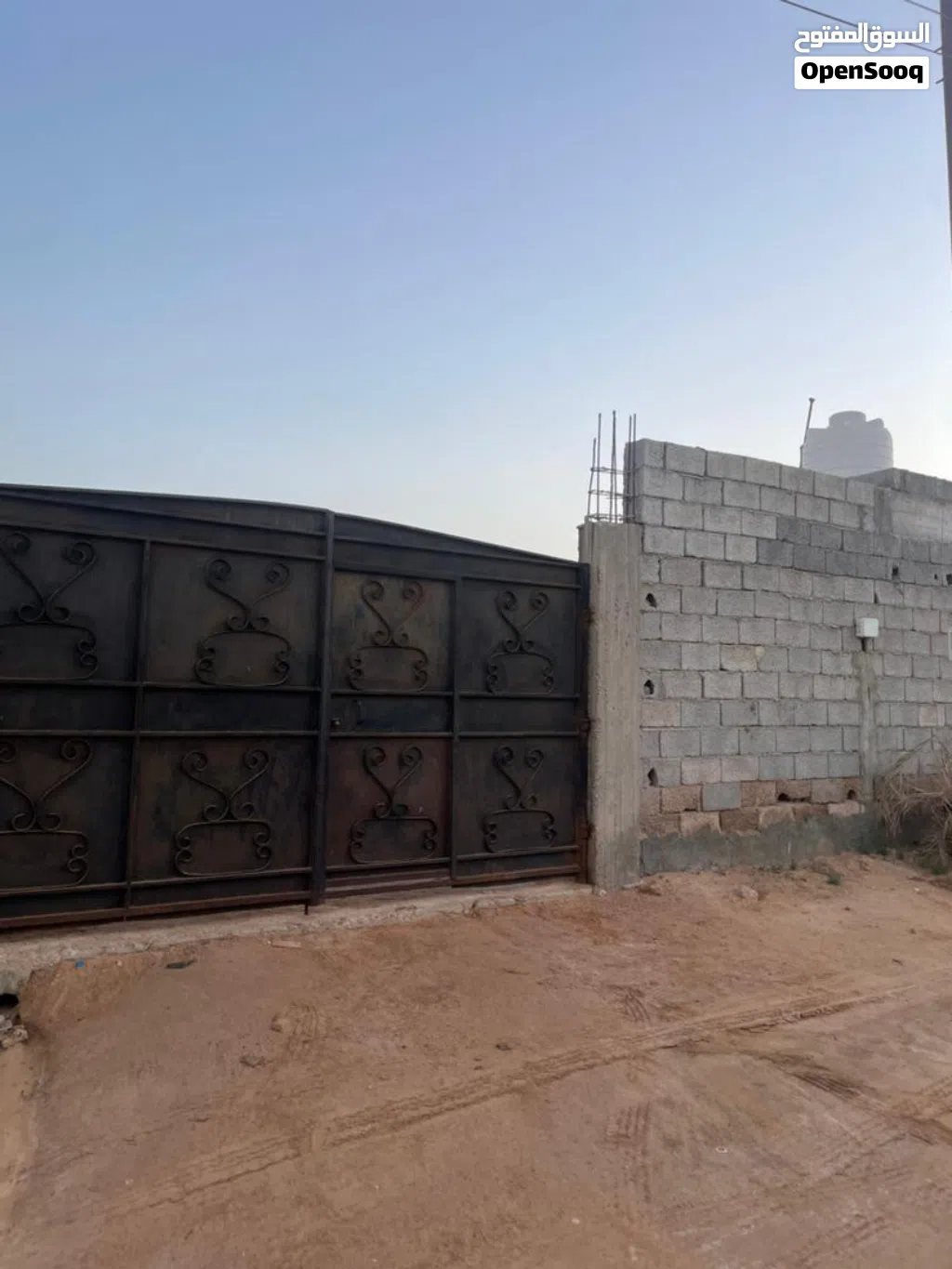 منزل في منطقة سكنية ممتازة في كرزاز / مصراته
