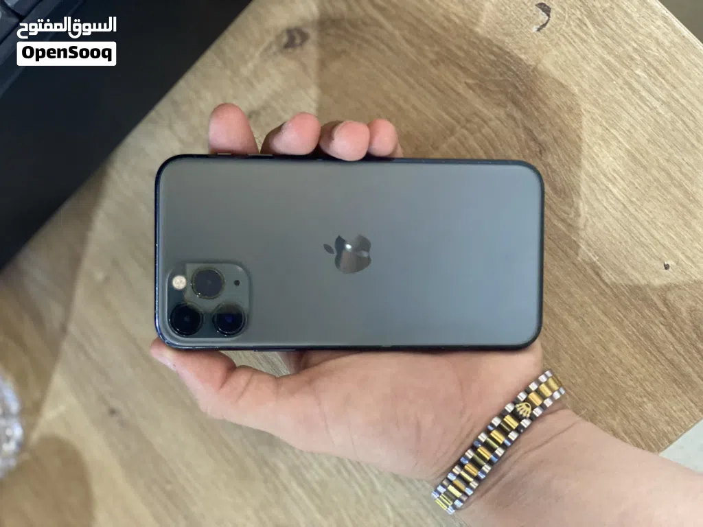 ايفون 11برو للبيع