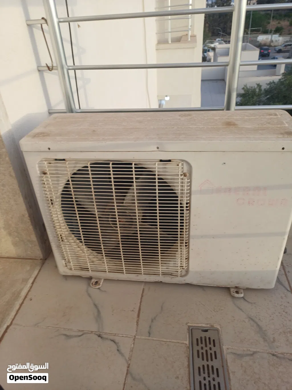 مكيفات مستعمله للبيع حجم 12و18
