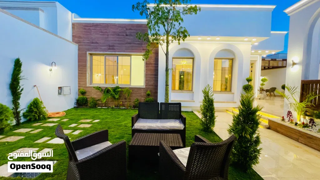 استراحة فاخرة للبيع تشطيب وتصميم ممتاز