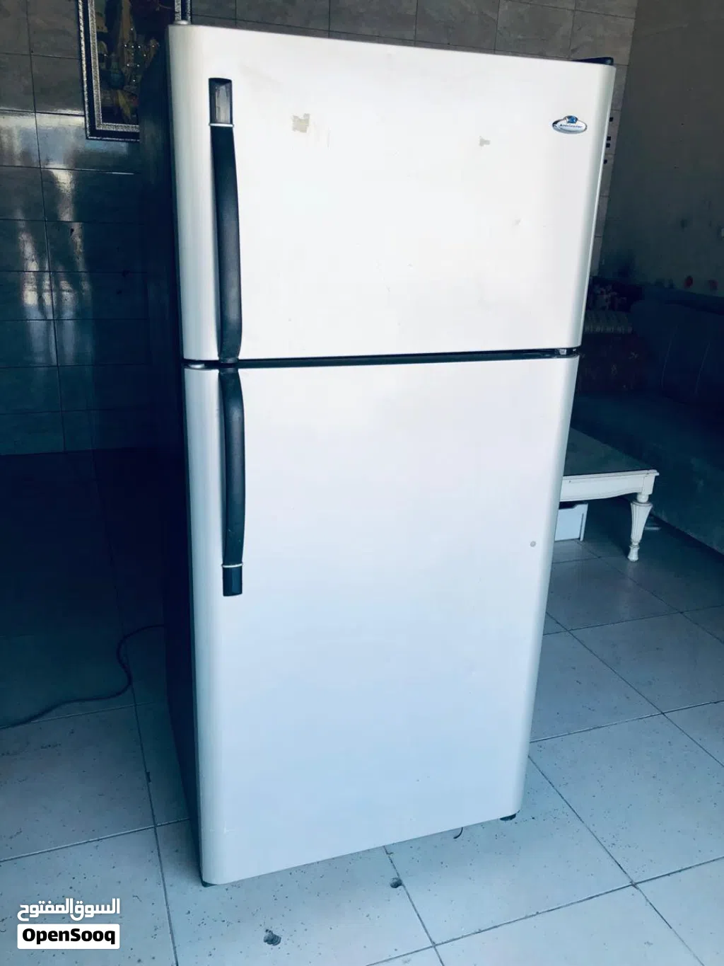 ثلاجة فرجيدير (Frigidaire) حجم 20 قدم - بحالة ممتازة - شامل التوصيل