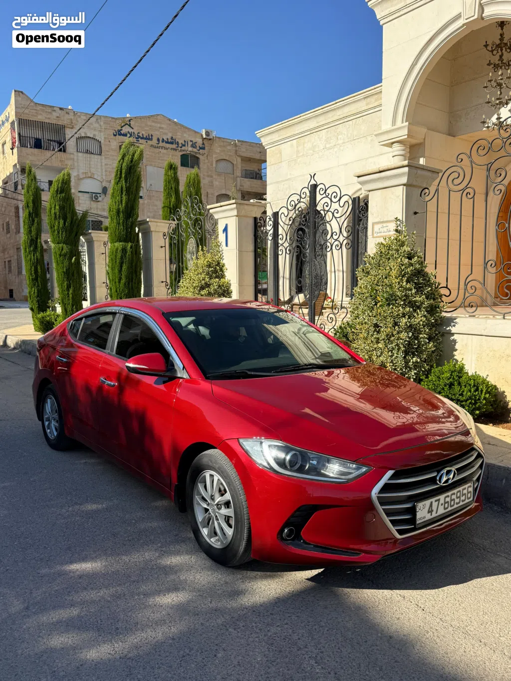 Hyundai Elantra Standard