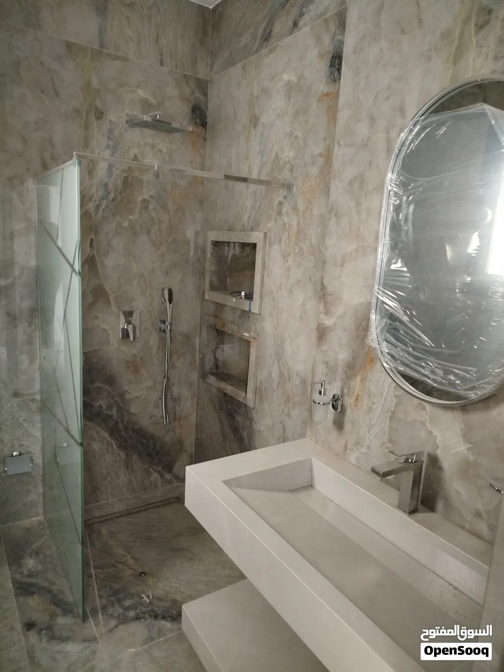 اسطا سباكه في سوق الجمعه