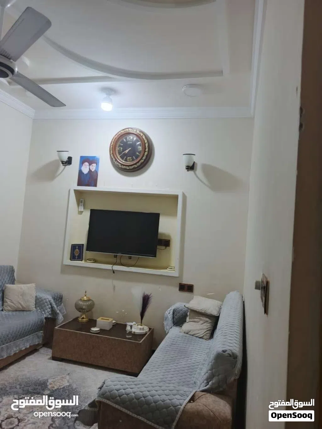 بيت صغير مؤثث للبيع في الجمهورية