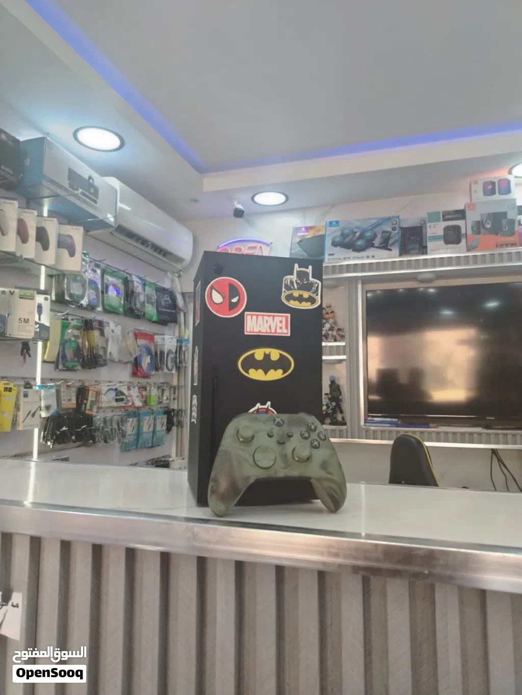 اكسبوكس سيريس X بحالة الوكالة استعمال خفيف ومكفووووووول