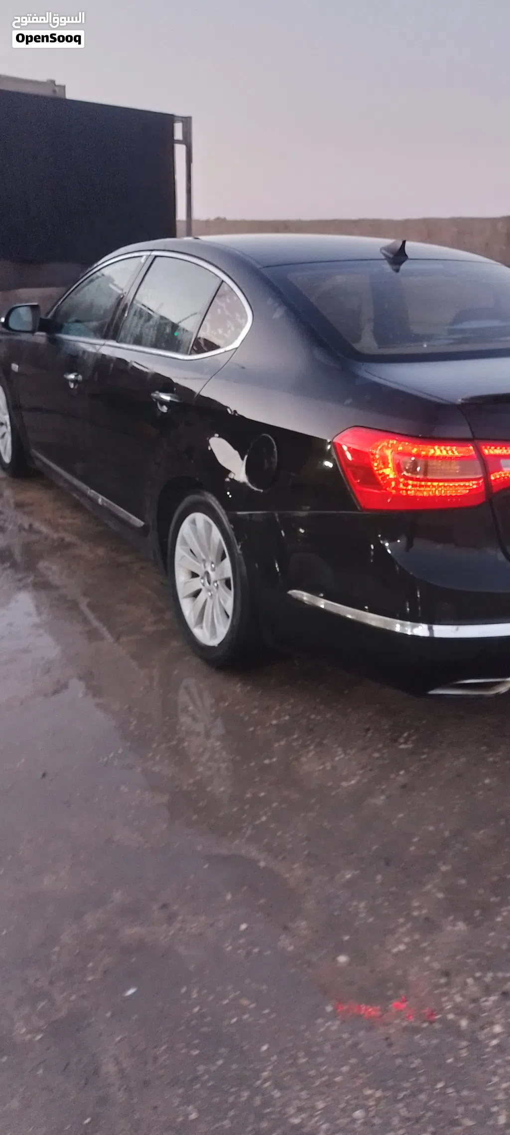 كيا كادينزا Limited