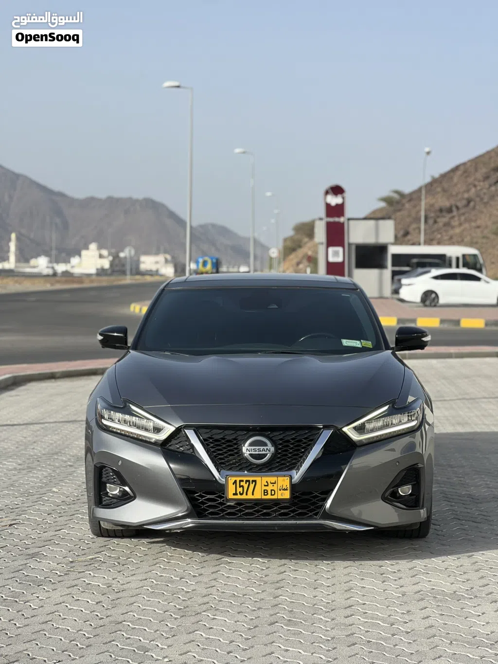 Nissan Maxima SR1