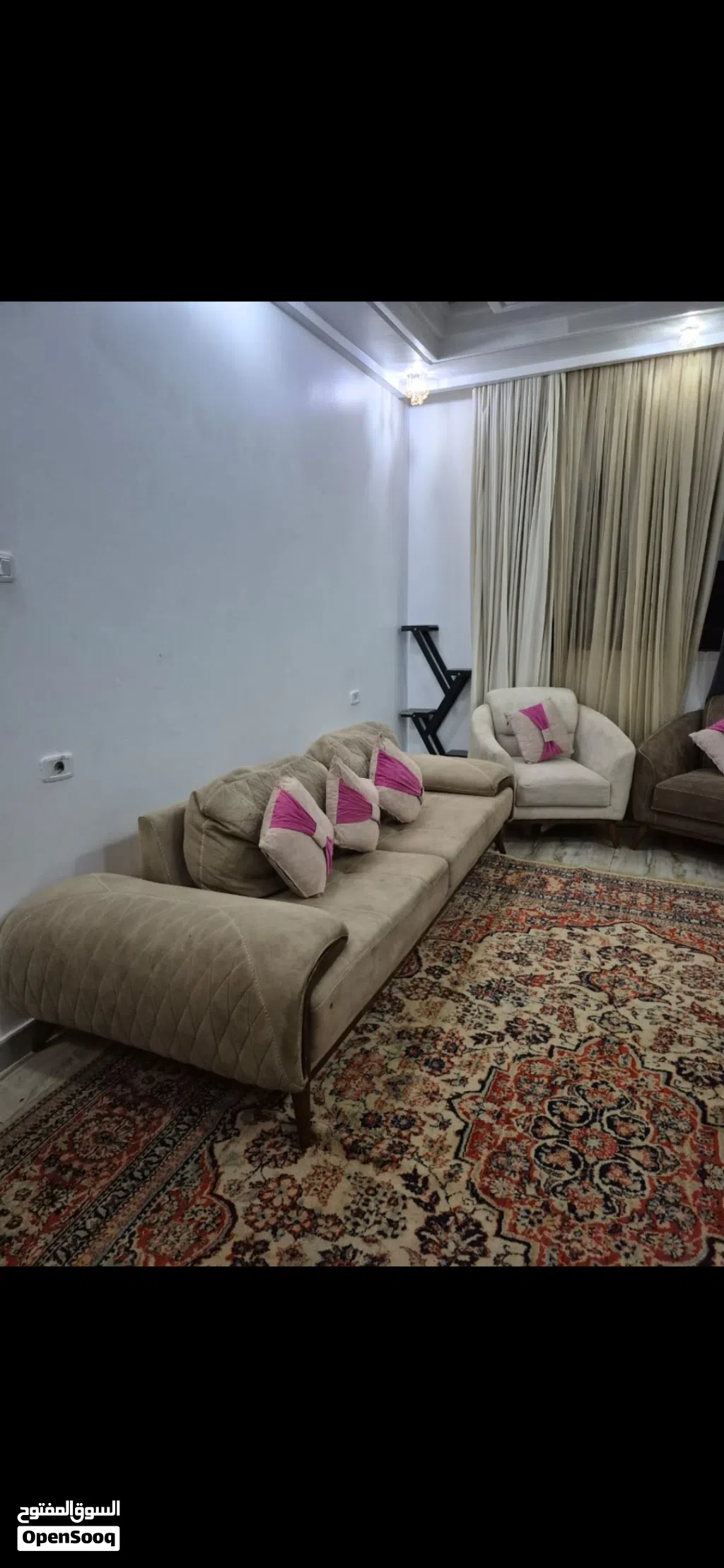 كنبة للبيع