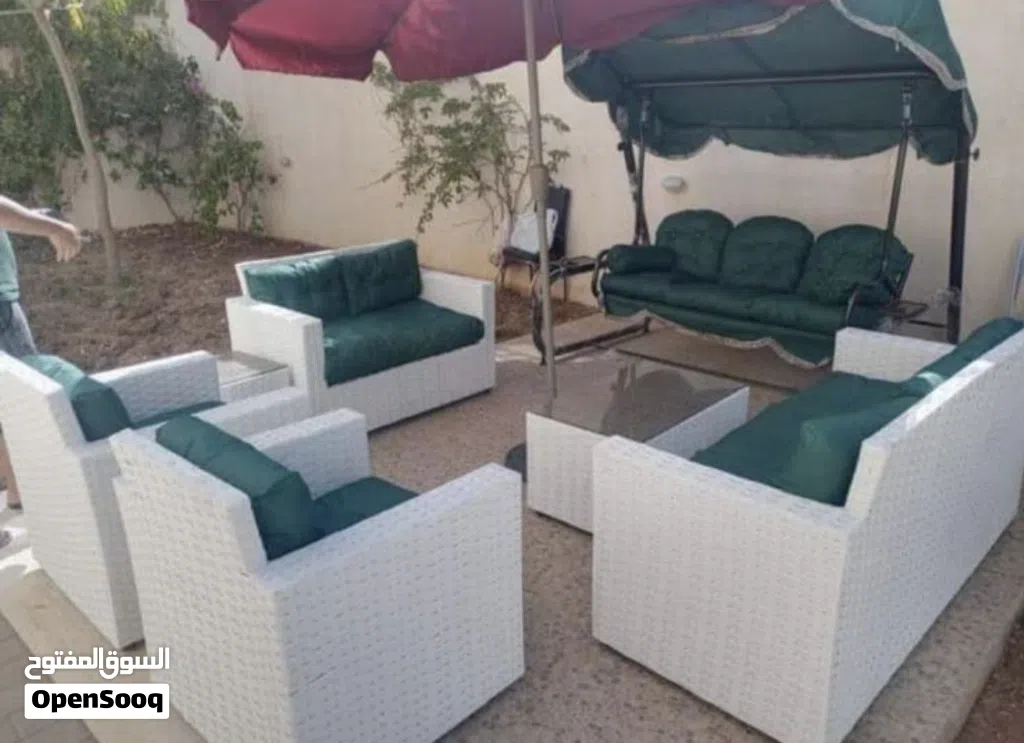 طقم راتان لقطه 7 مقاعد مع مرجوحة مع طاولة وسط جديد