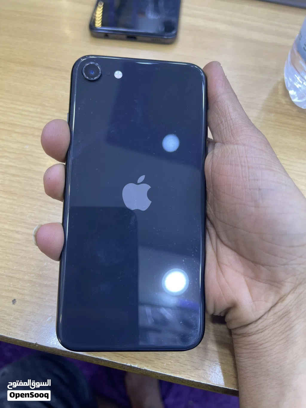 ايفون se ذاكره 64 نظيف كرت. بطاريه 84%