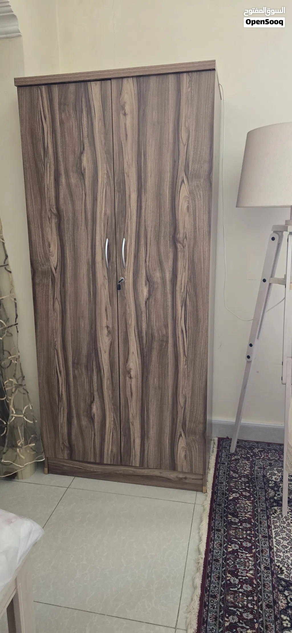 two door wardrobe