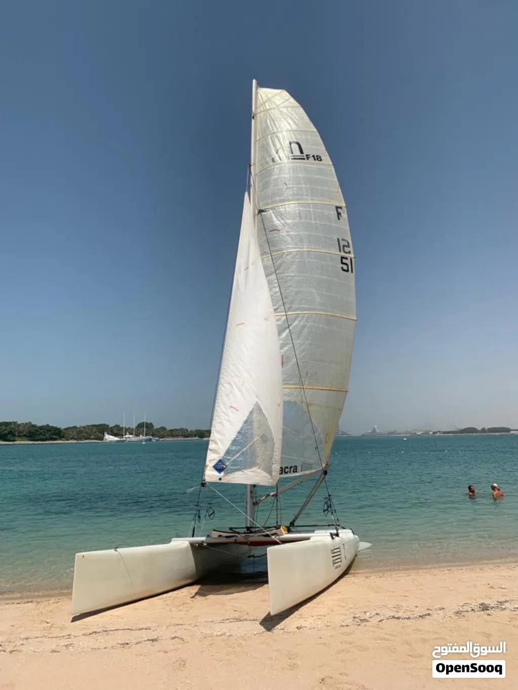 قارب شراعي Sailboat