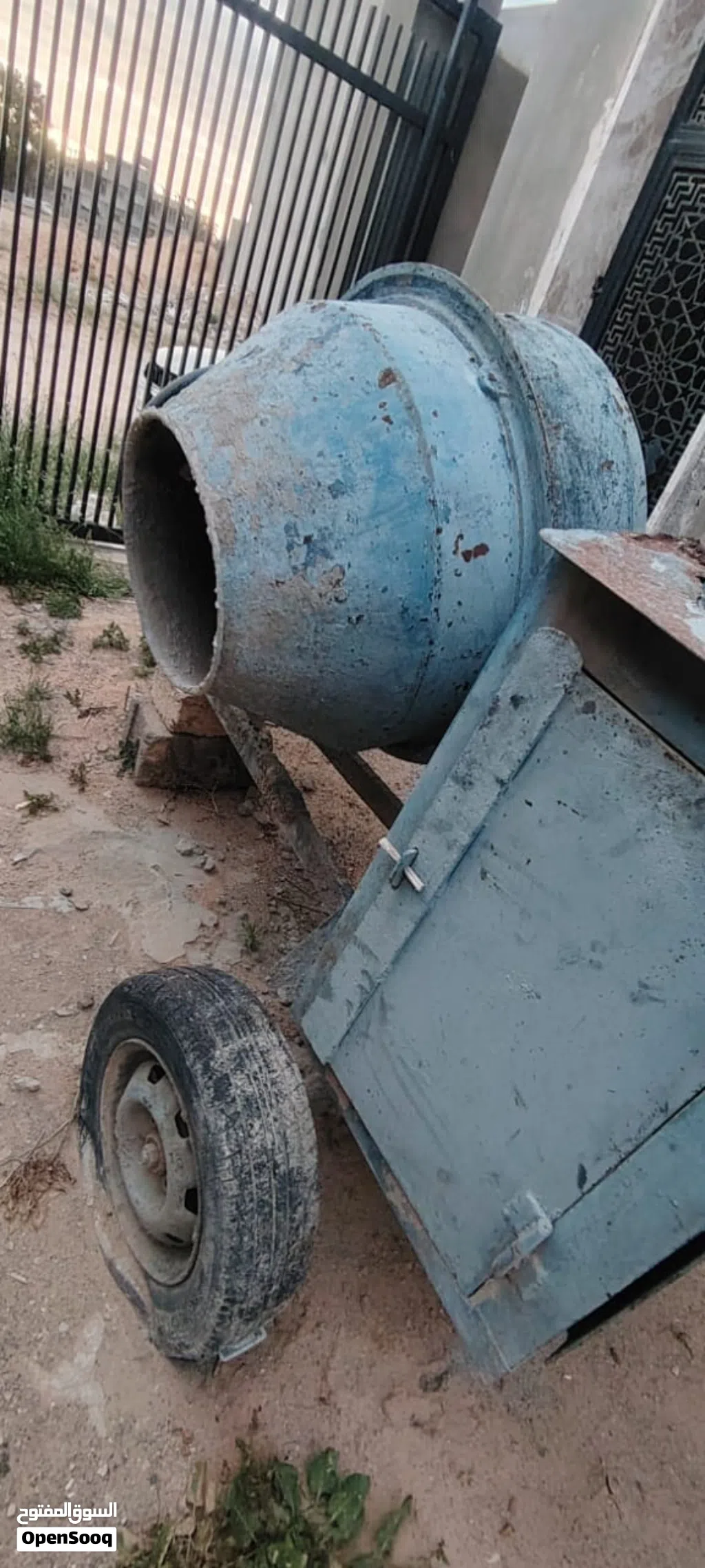 عجانة خرسانة كهربائية
