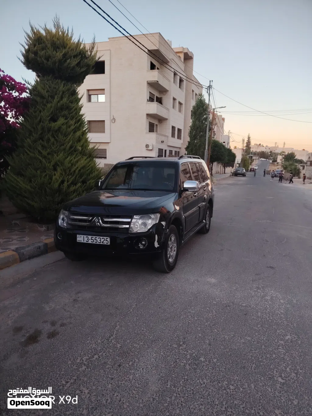 ميتسوبيشي باجيرو GLS