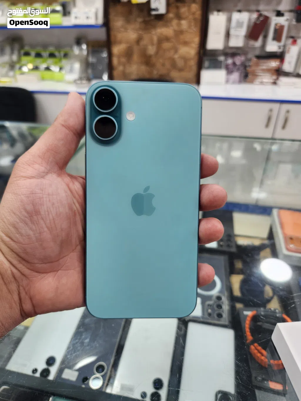 iPhone 16 plus 128GB بحالة ممتازة جدا بسعر مميز