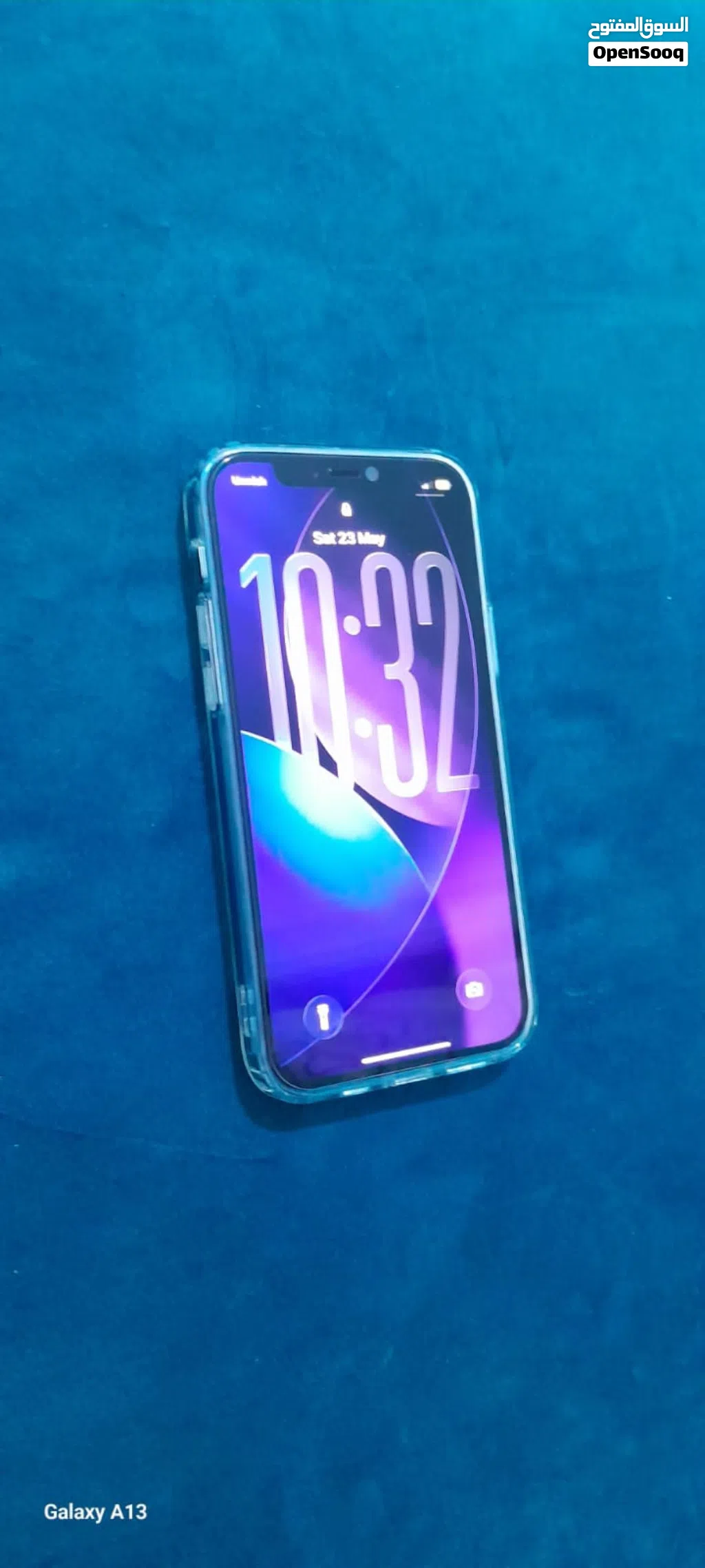 iPhone 12 وكالة مش مغير أي قطعة يدعم الشحن الاسلكي ماكسيف ويدعم شبكة 5G معاه اغراضه وملحقات