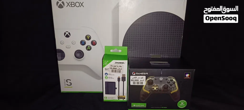 للبيع اكس بوكس سيريس اس(XBOX series s) مع كامل الملحقات سعره قابل للتفاوض