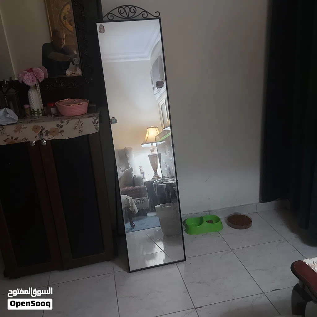 مرايا طولية بطول الجسم إرتفاع 170 سم وعرض 50 سم .. بحالة الجديدة للبيع 70 ريال