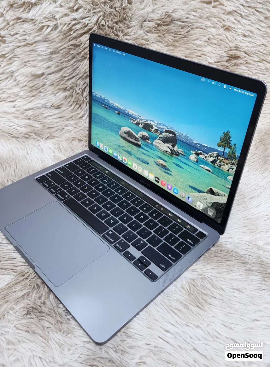 MacBook 2020 Pro A2251 i7 16gb ram 512gb Touch Bar & I'D macOS Tahoa 26.2 Built-in Retina Display