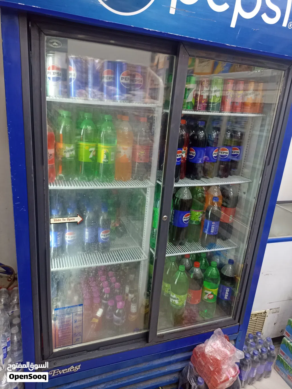 ثلاجه بيبسي للبيع