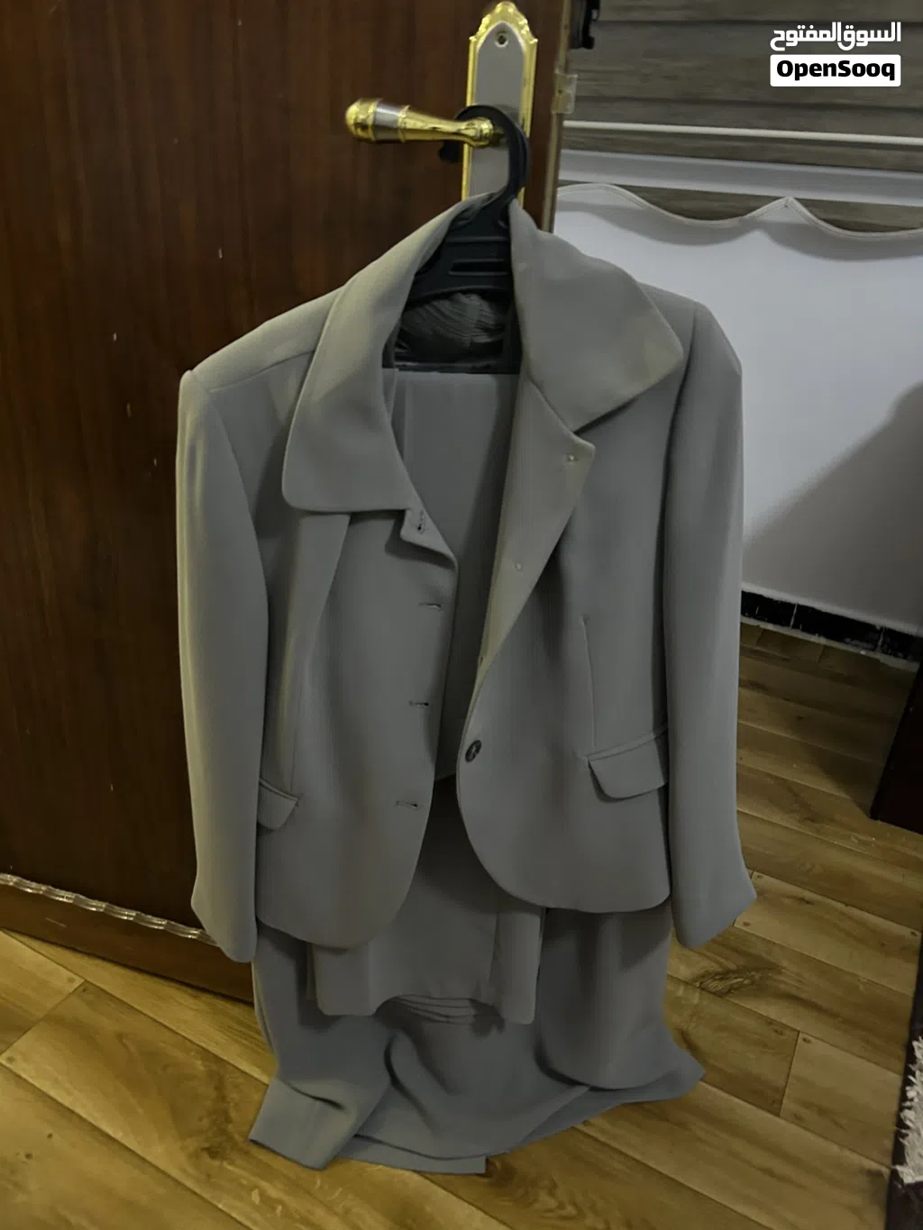 بدله تلاته قطع مستعمله مره وحده للبيع