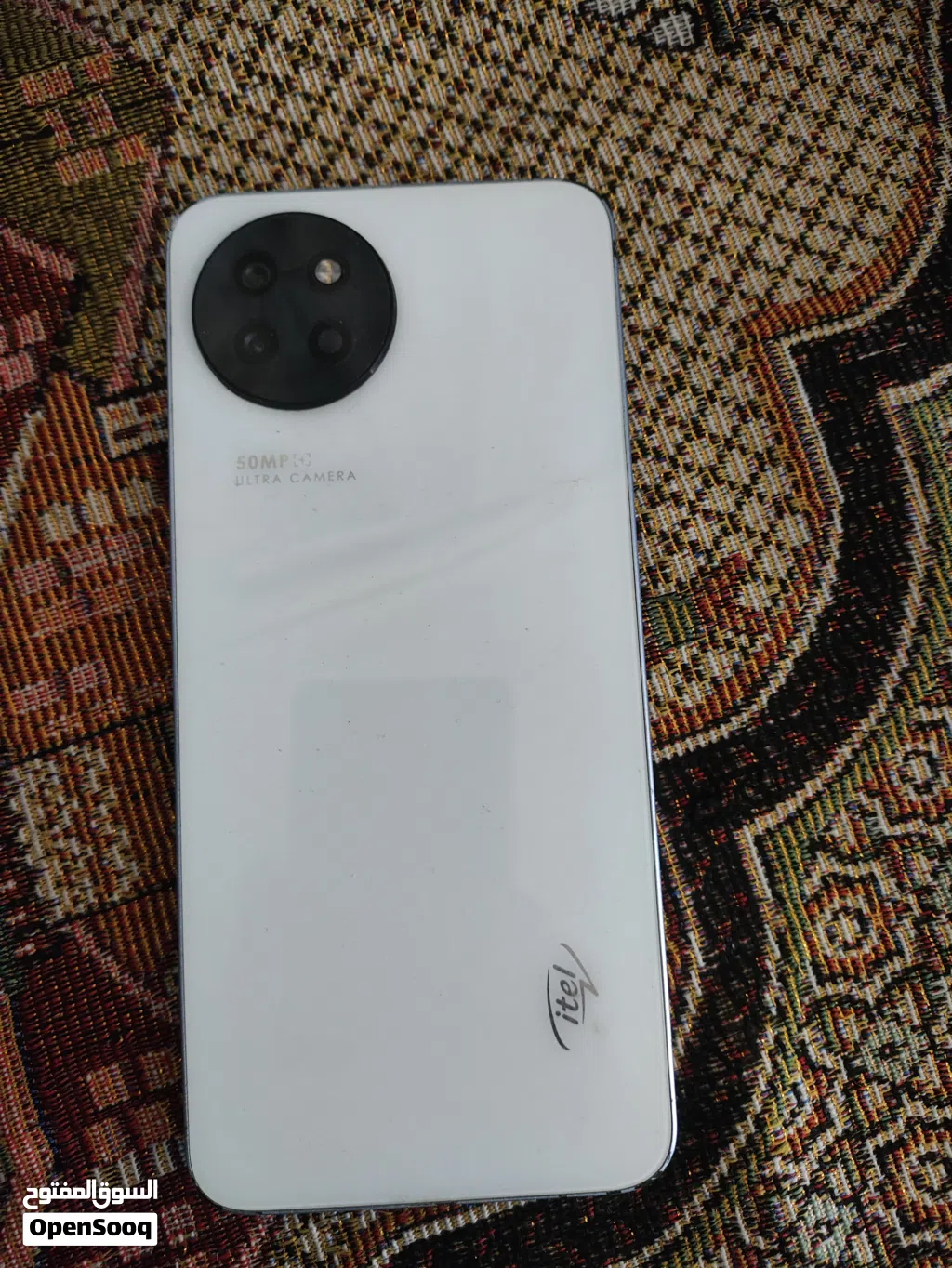 تليفون للبيع 16 رام 256 جيجا الجهاز في خدوش على الشاشه انا بتاثر للبيع بسعر 45 مقابل التفاوض