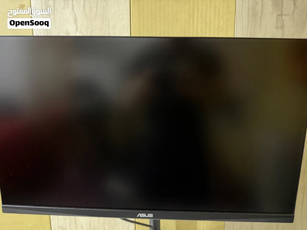 شاشه بعد جديده سعره 350وبيهً مجال جدا بصيط