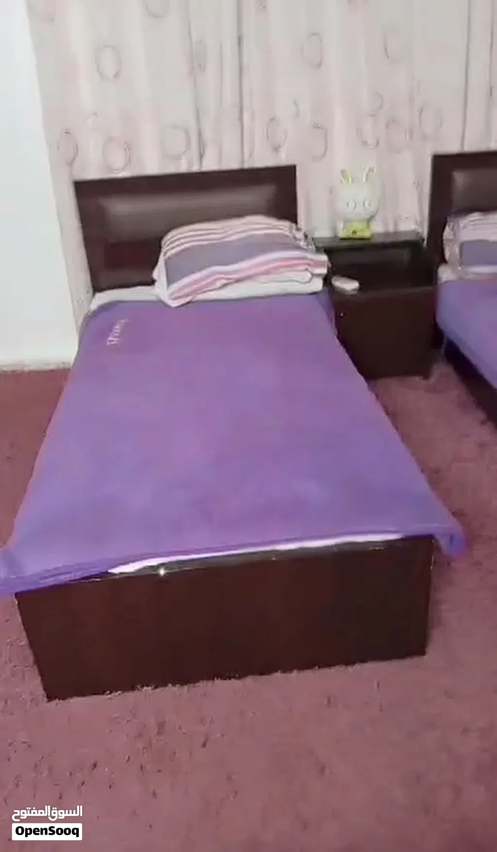 غرفه نوم بحاله وكاله خشب لامينت