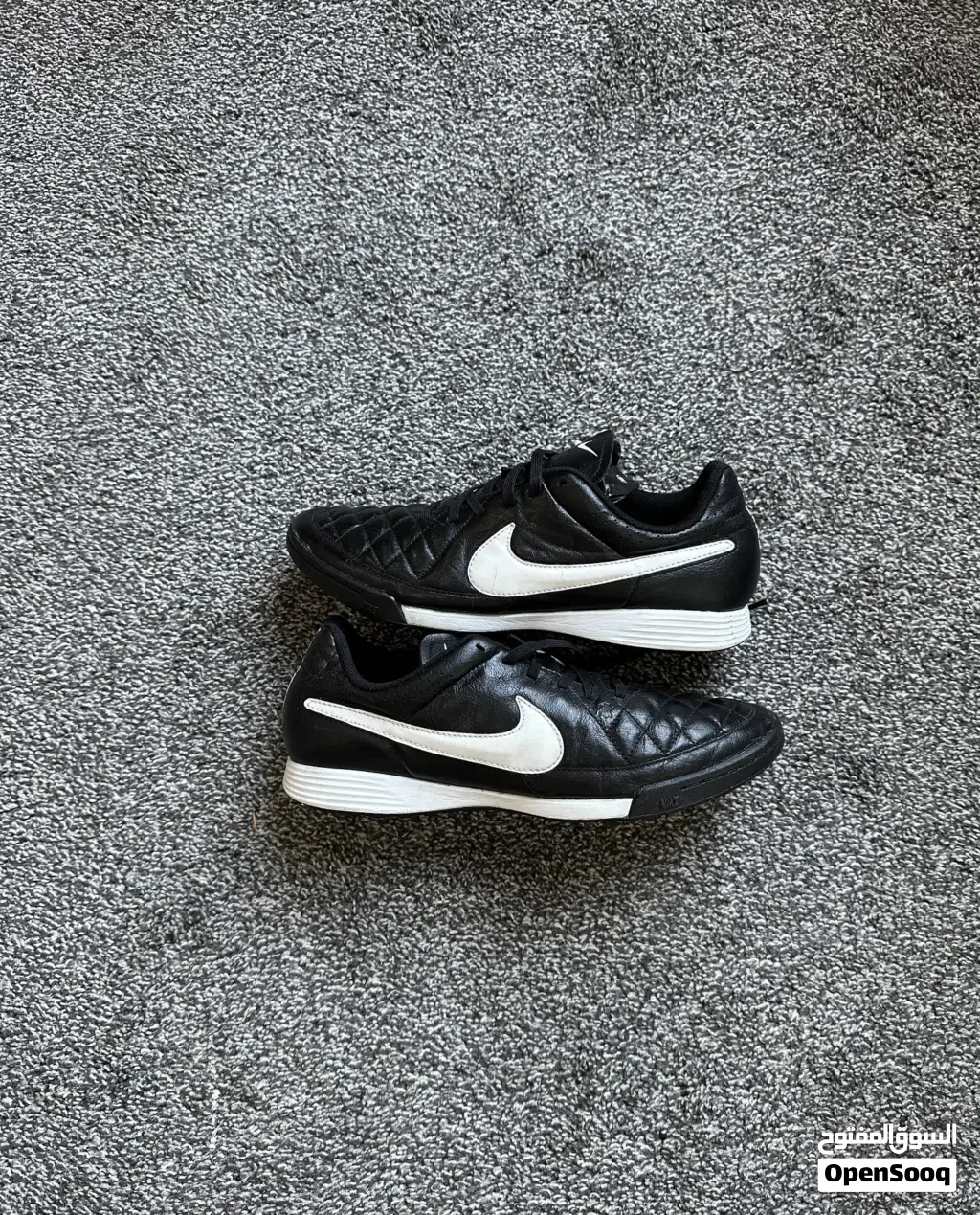 جوتي كوره نايك اوريجينال اصلي جلد طبيعي نظيف جدا مقاس 42:5 قابل للتفاوض football shoes original