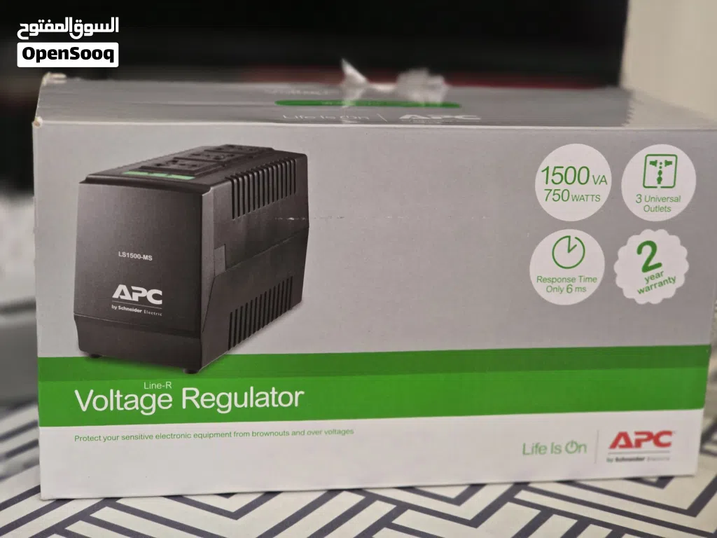منظم كهرباء APC Line-R 1500VA 750W Automatic Voltage Regulator 3 Universal Outlets 230V - Black