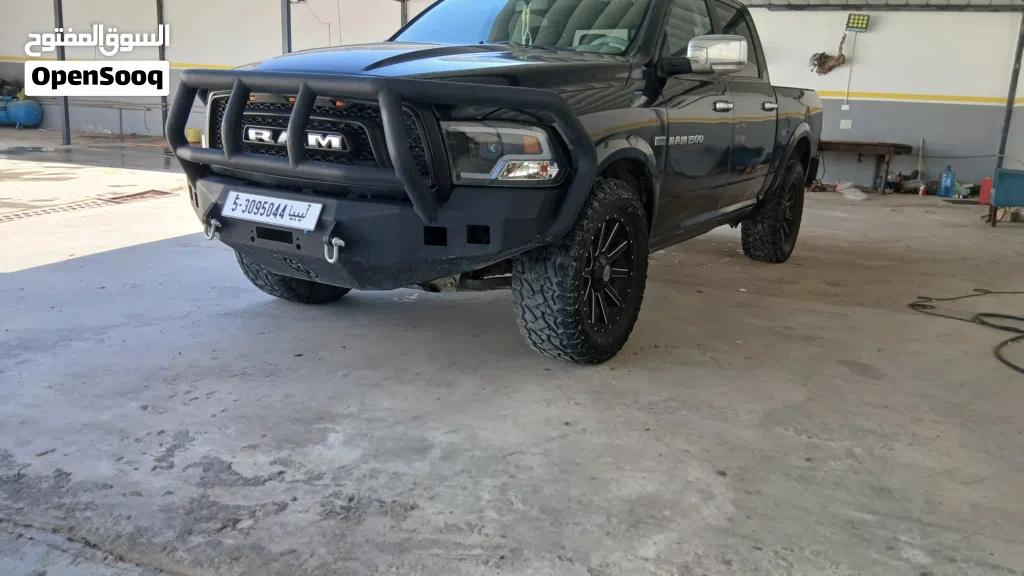 دودج رام Laramie
