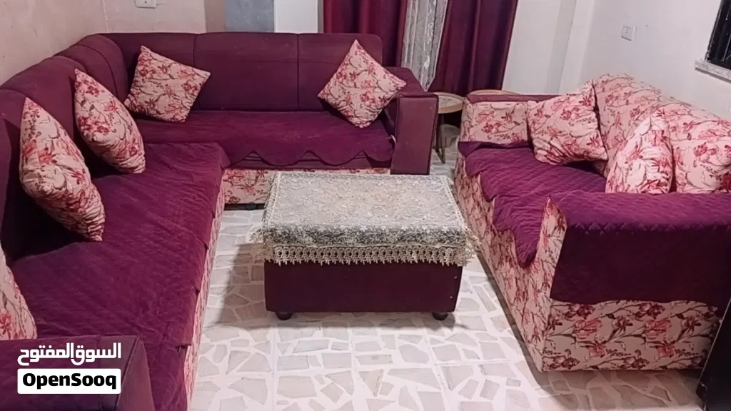 طقم كنب بحاله جيده