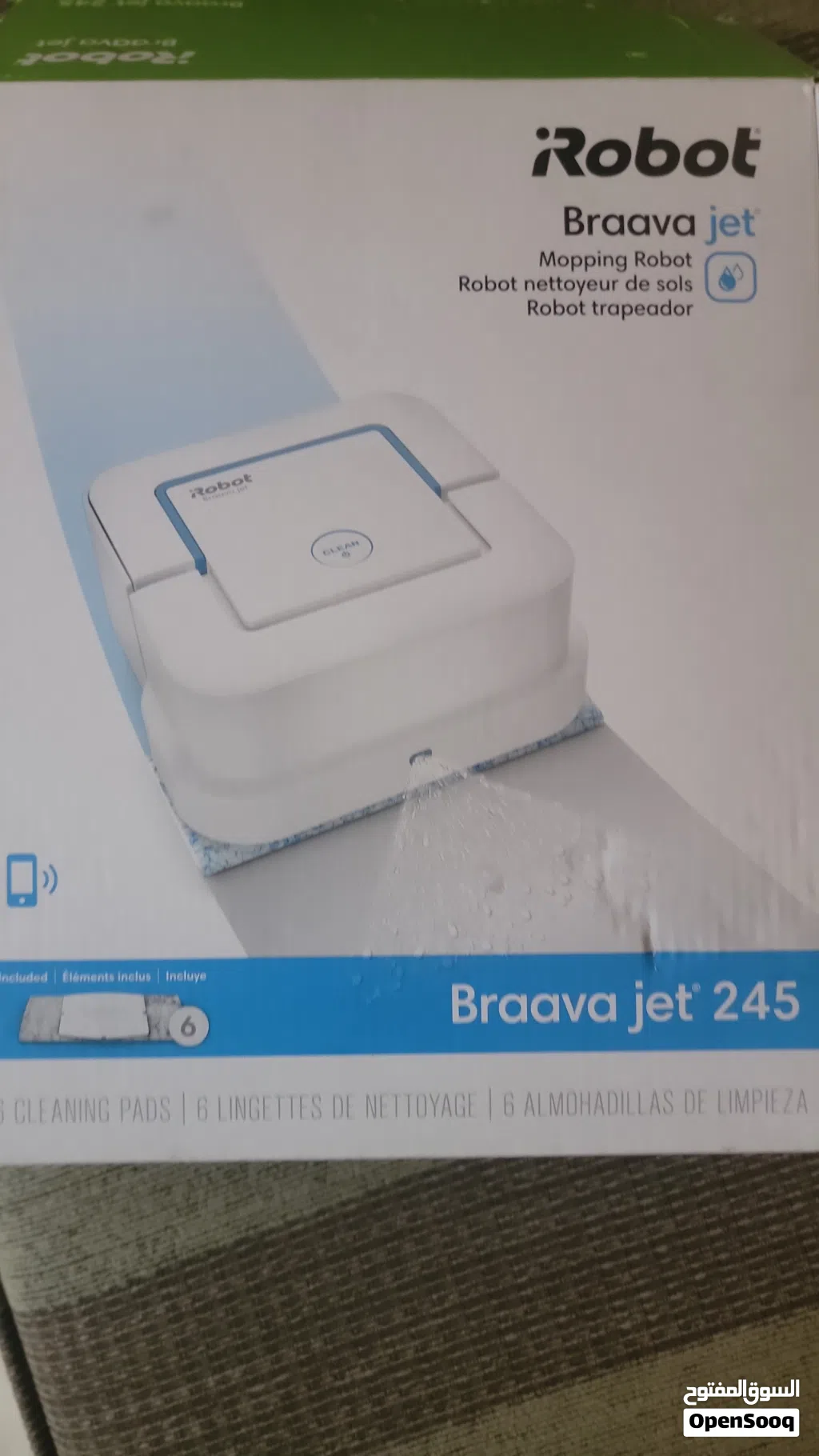 I robot braava jet ممسحه ارض ترش ماء وتمسحه تعمل عالبطاريه كل بطاريه تعمل 40 د معها بطاريتين وشاحن