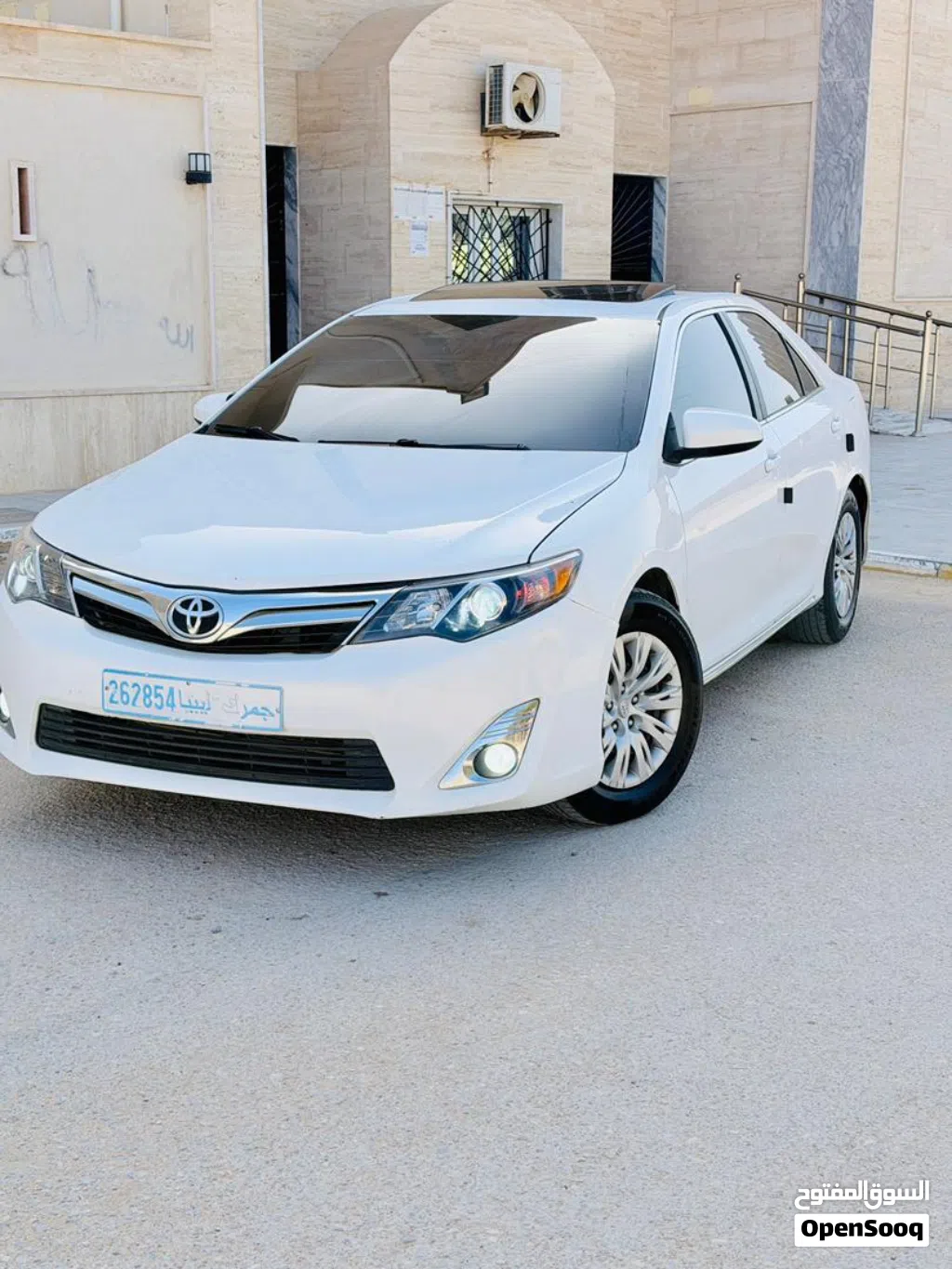 تويوتا كامري LE