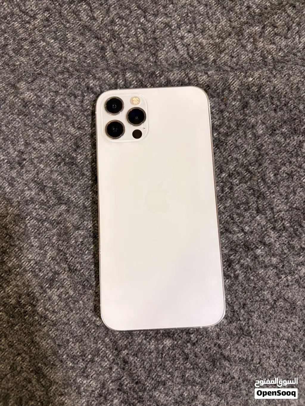 للبيع نظيف بسعر ممتازز iPhone 12 Pro 256GB