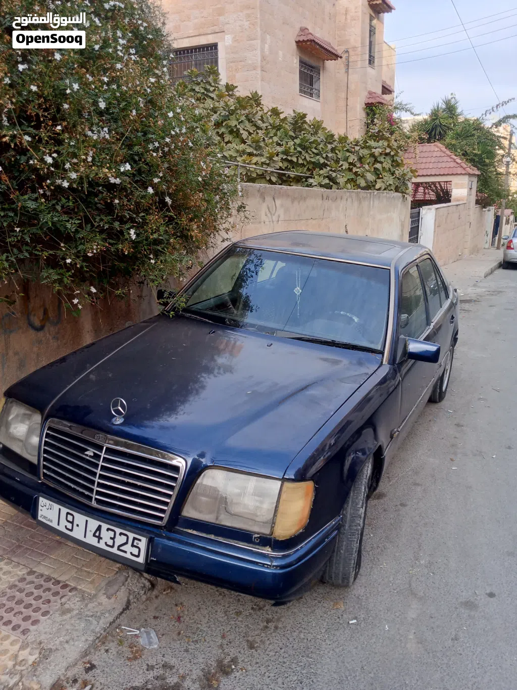 Mercedes Benz E-Class E 200