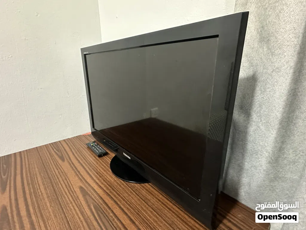 شاشة توشيبا 36 بوصة بحالة ممتازة TOSHIBA TV 36 inches