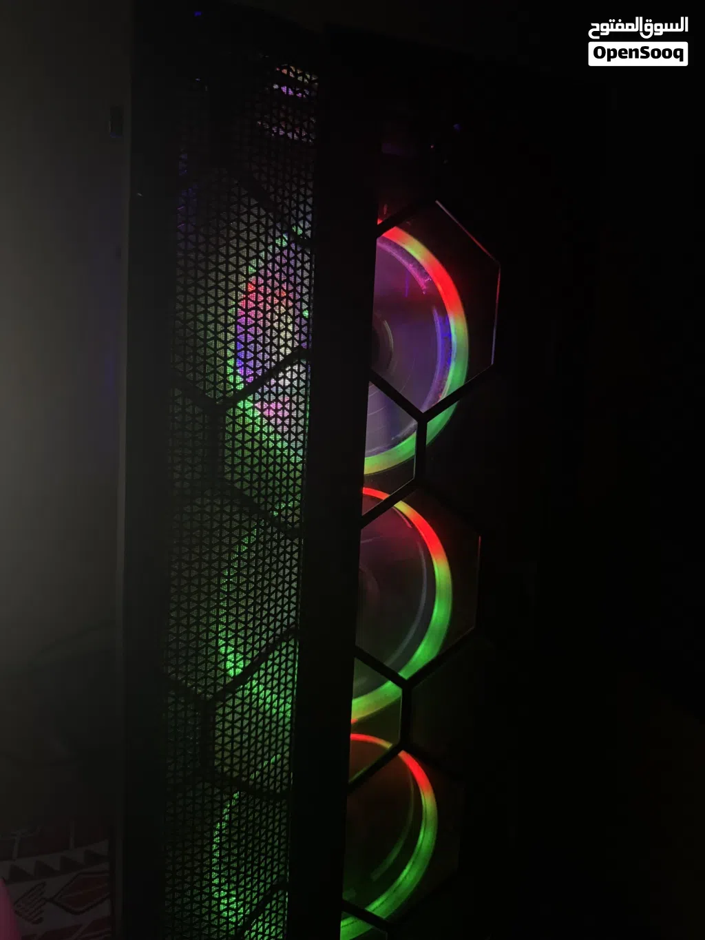 كمبيوتر RTX 2060 ومعالج I5 بحالة نظيفة جدا