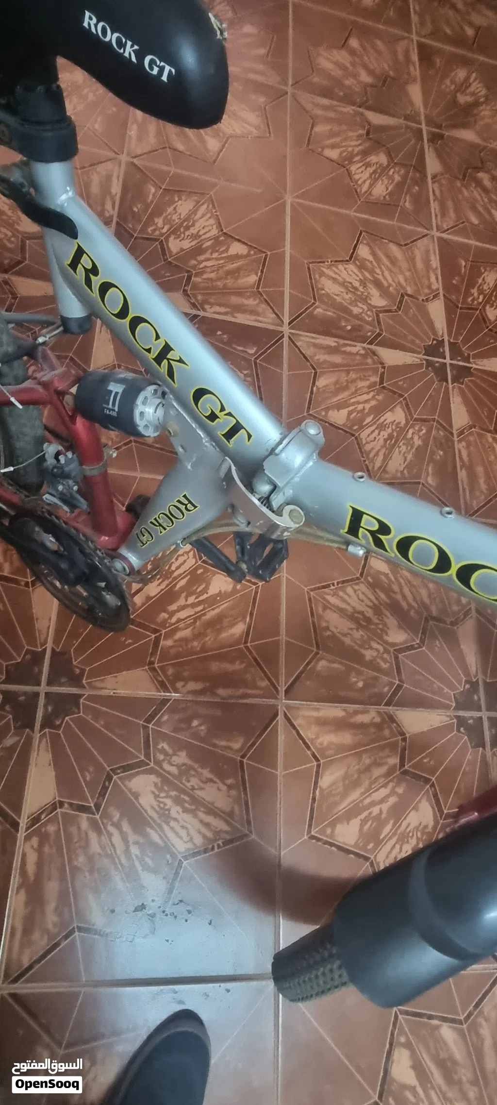 everything is good condition It was just kept, it was not used much this is fold cycle
