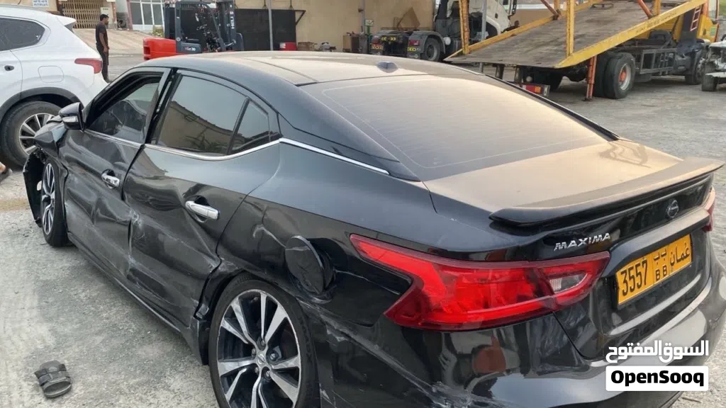 Nissan Maxima SV