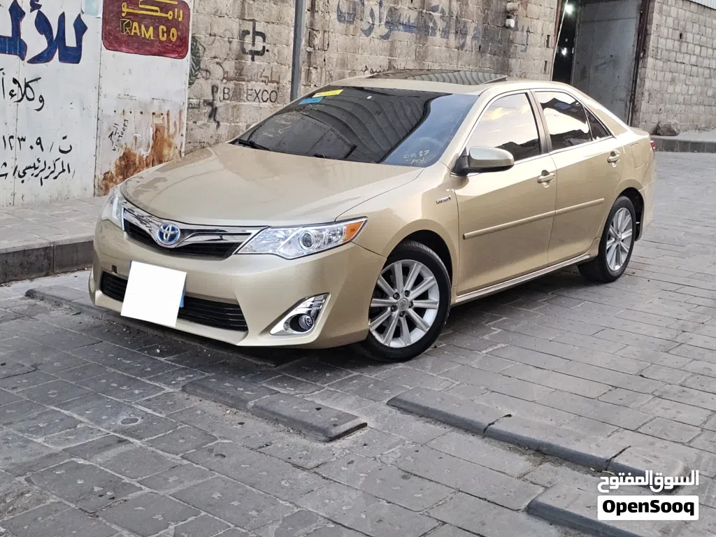 تويوتا كامري XLE